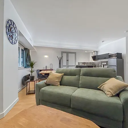 Apartment T2 Spacieux & Lumineux Hyper Centre *