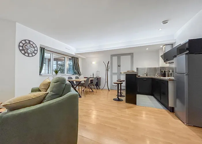 T2 Spacieux & Lumineux Hyper Centre * 昂热